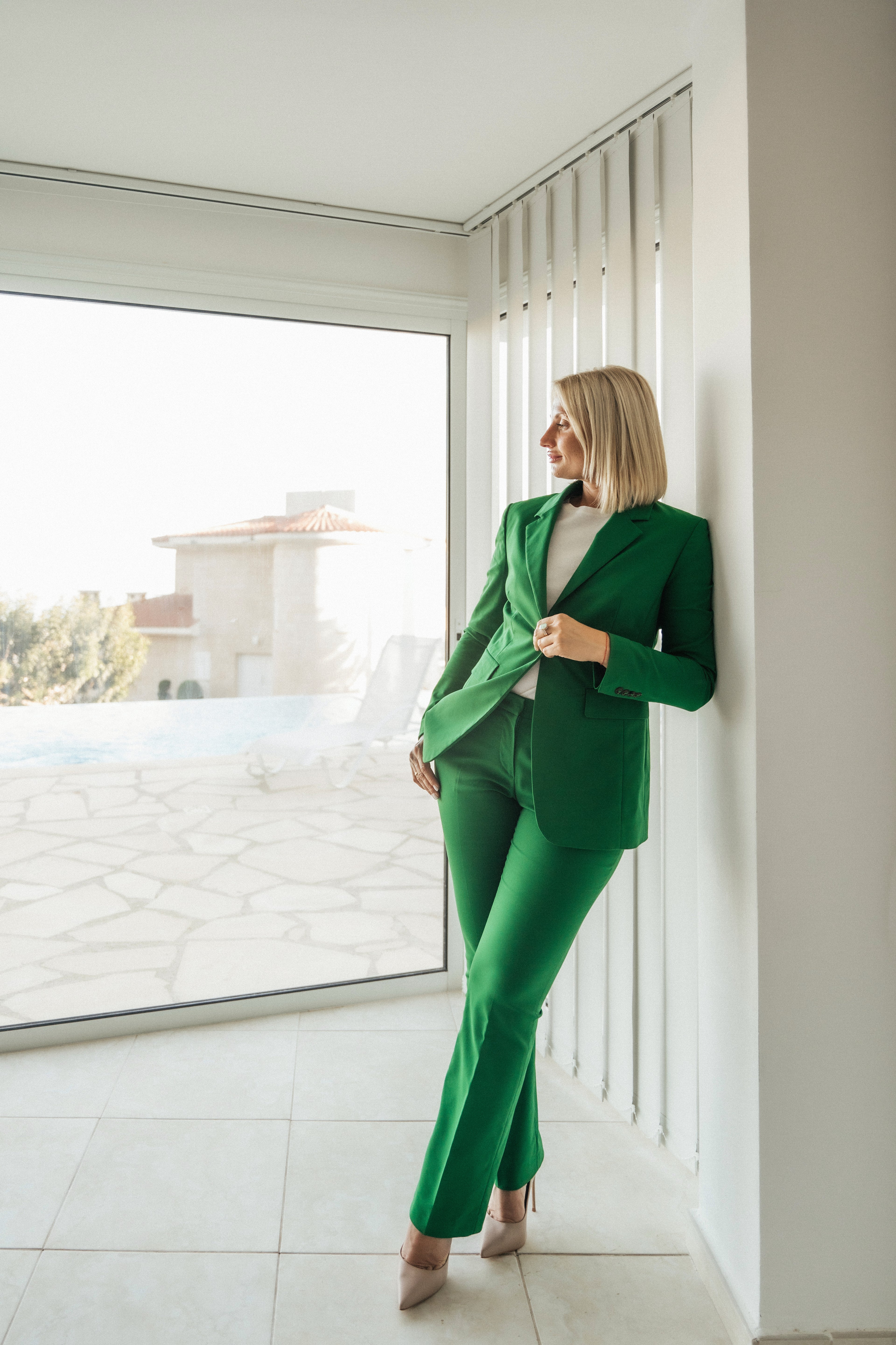 Women’s Pantsuit – Emerald Green (Standard Blazer)