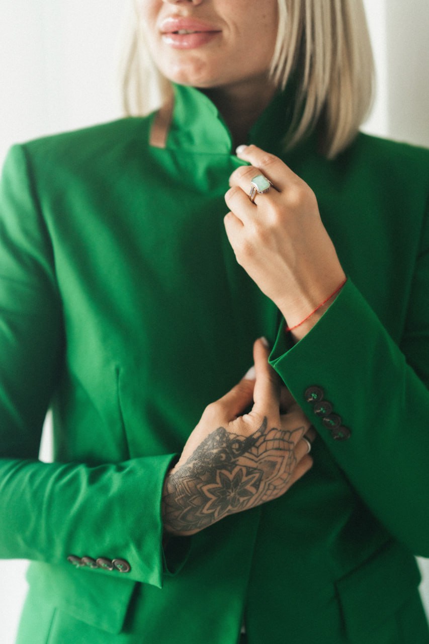 Women’s Pantsuit – Emerald Green (Standard Blazer)