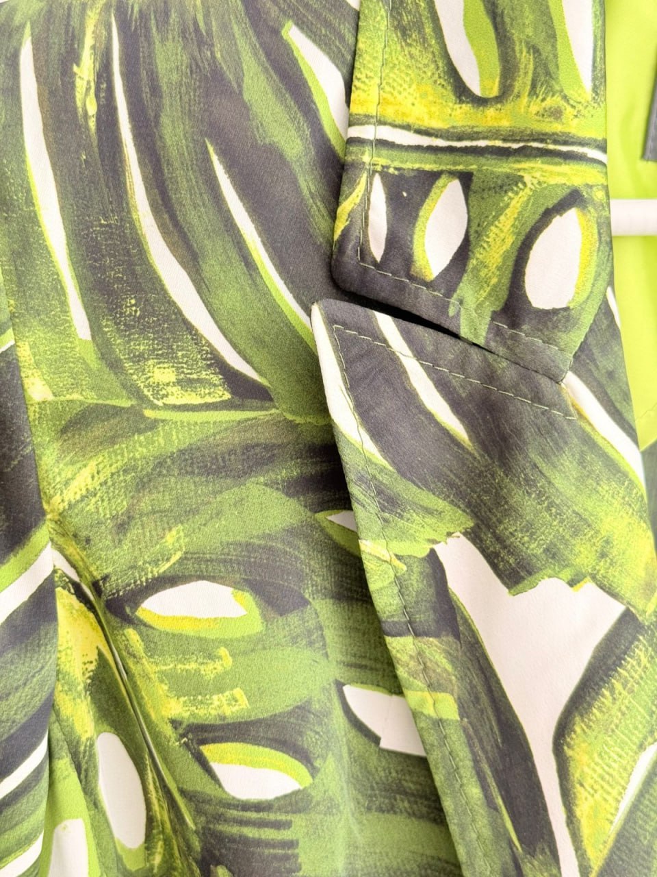 Women’s Light Blazer – Tropical Leaf Print