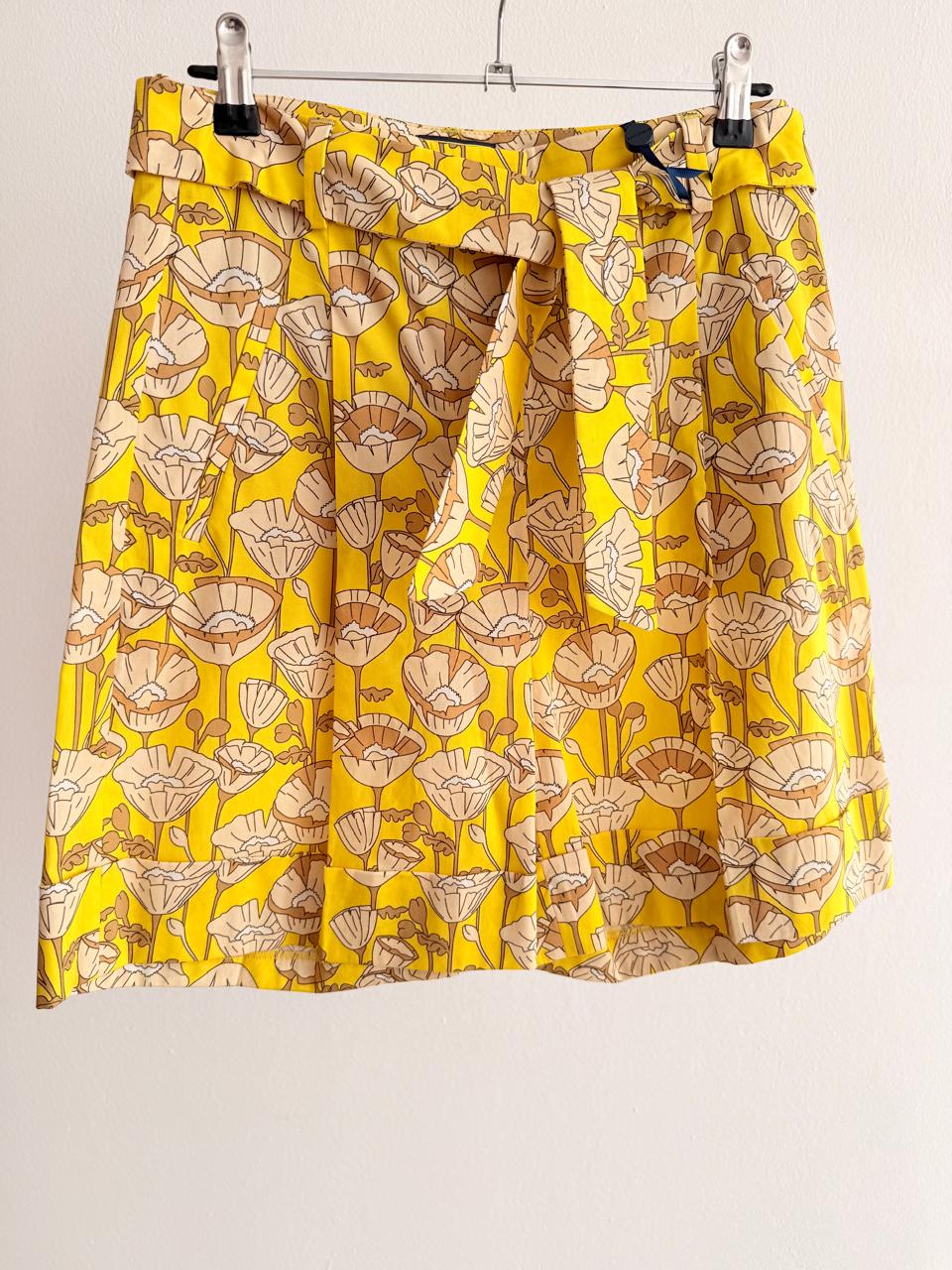 Women’s Floral Print Shorts – Yellow/Beige (High-Waist)