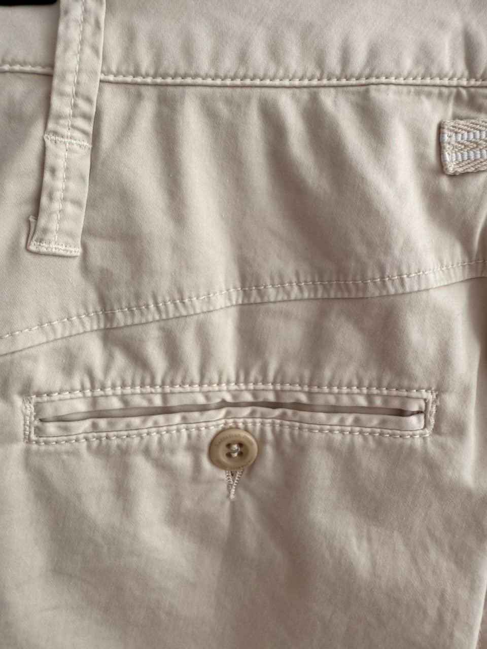 Women’s Casual Tailored Pants with Button Detail – Light Beige