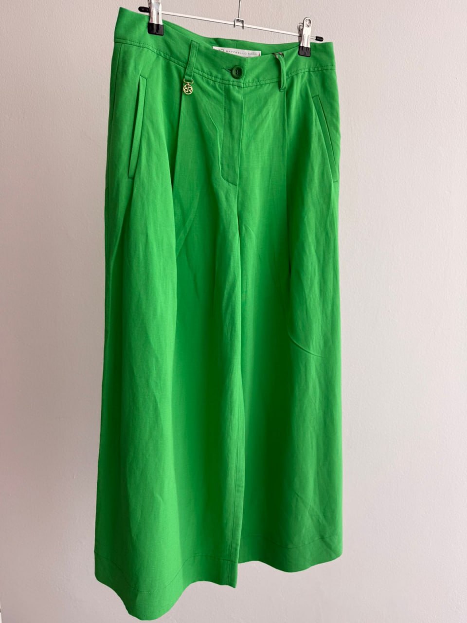 Women’s Wide-Leg Culotte Pants with Decorative Detail – Green