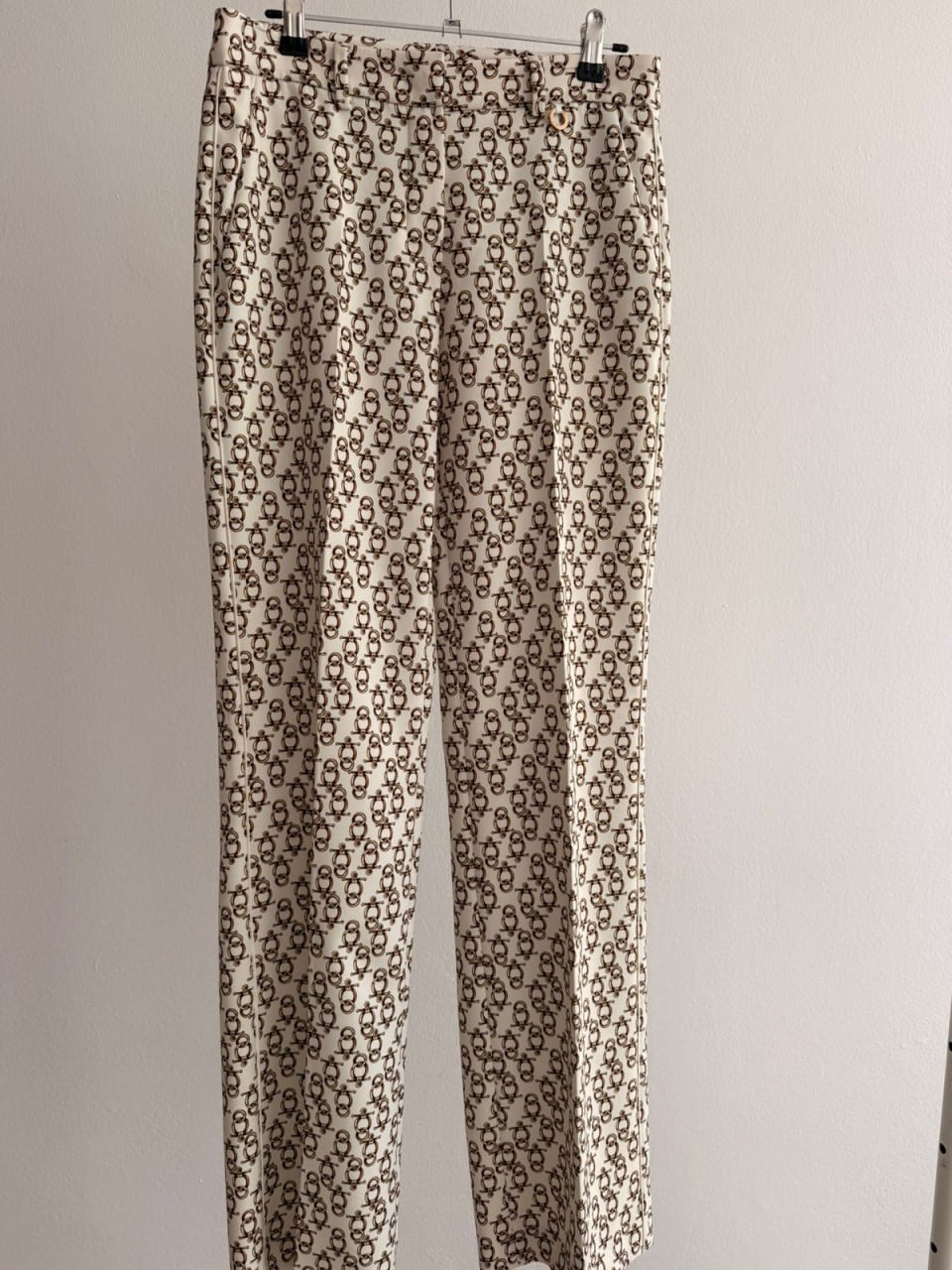 Women’s Tailored Pants with Chain Print – Ivory & Brown