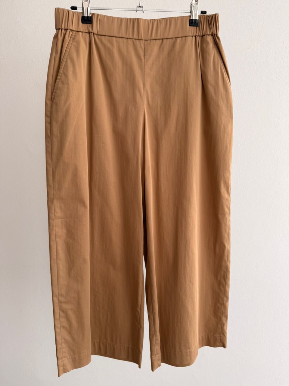 Women’s Wide-Leg Pants with Elastic Waist – Camel